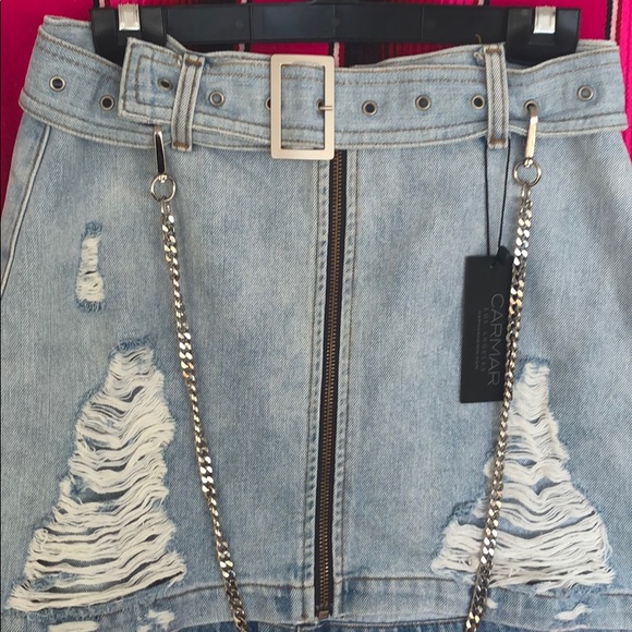 CARMAR denim skirt with belt and chain detail - Picture 3 of 6
